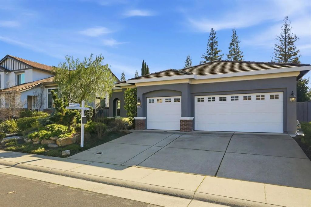 2934 Tilbury Way, Roseville