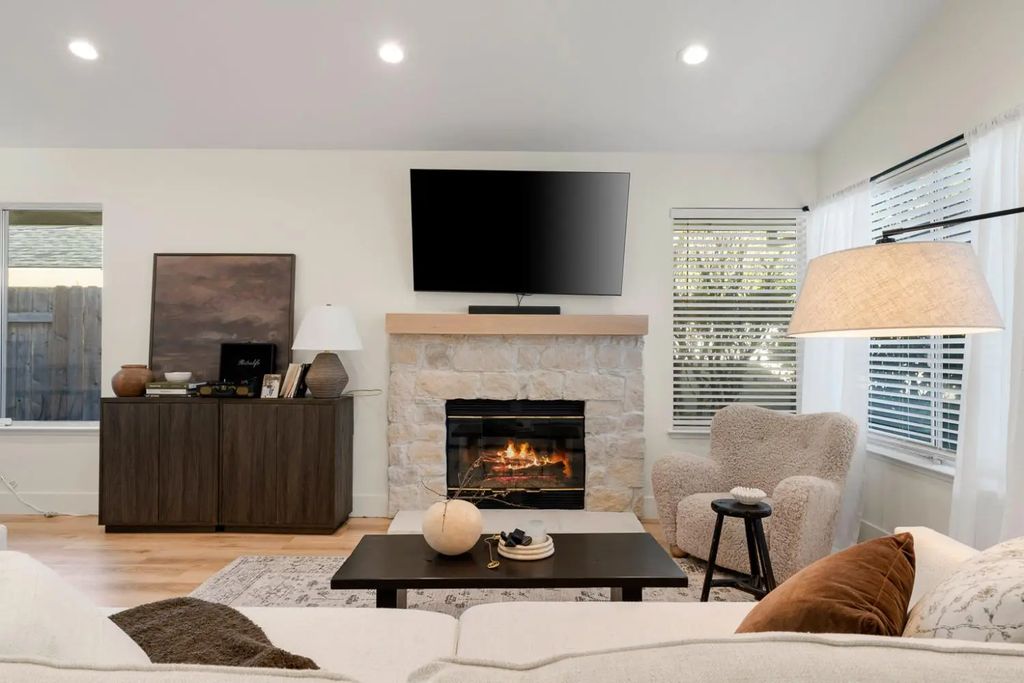 3724 Black Eagle Drive, Antelope