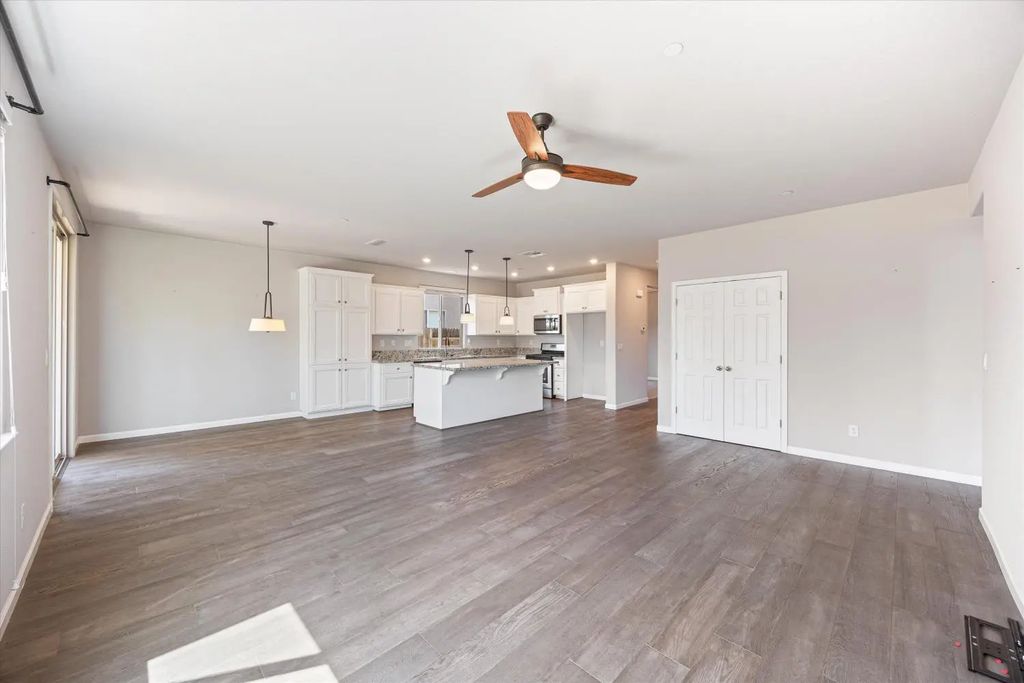 1033 Makeway Street, Roseville