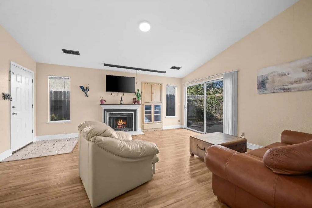 6003 Kuvasz Court, Citrus Heights