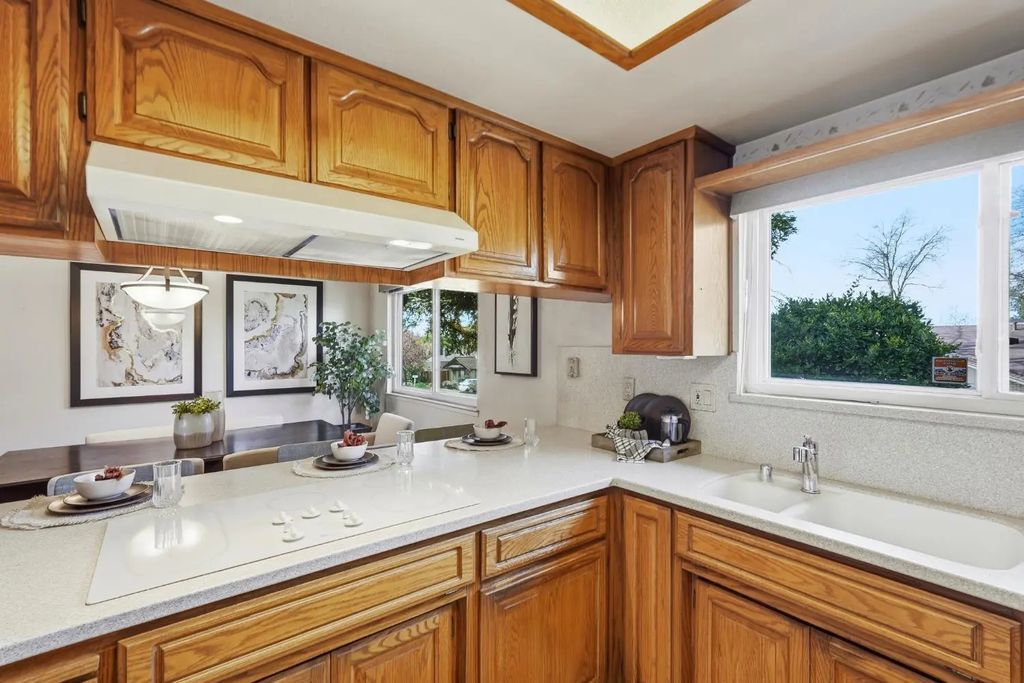 5800 Shelldrake Court, Fair Oaks