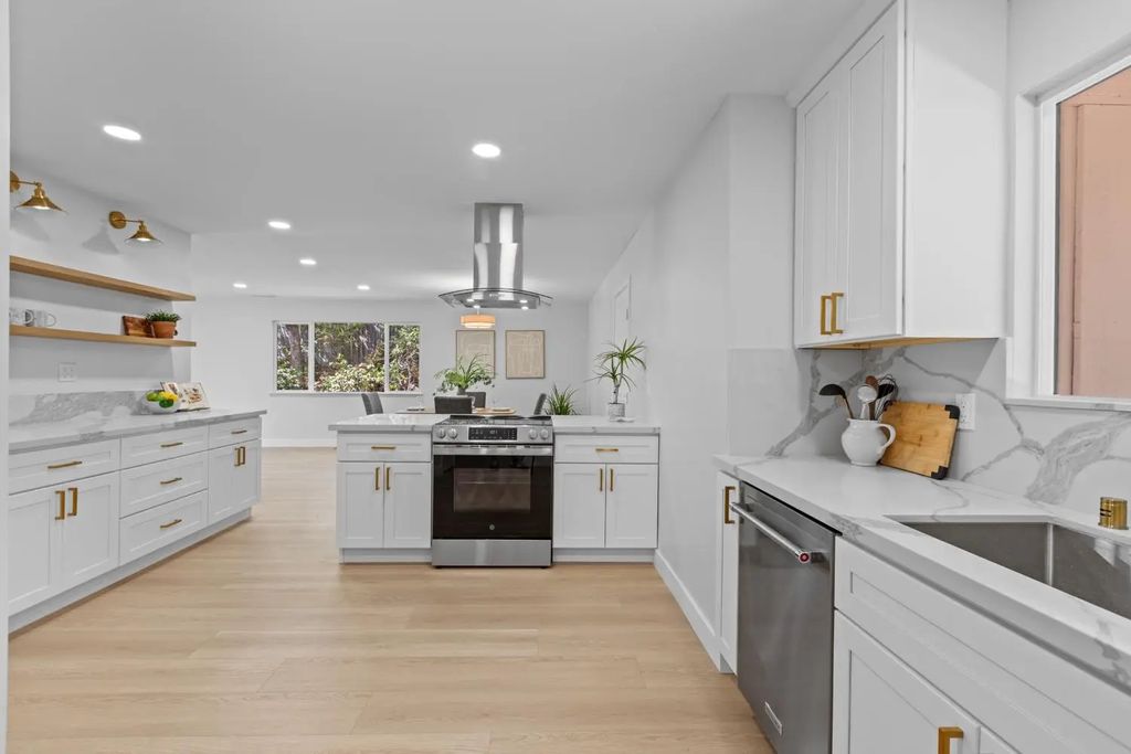 7832 Ahl Way, Fair Oaks