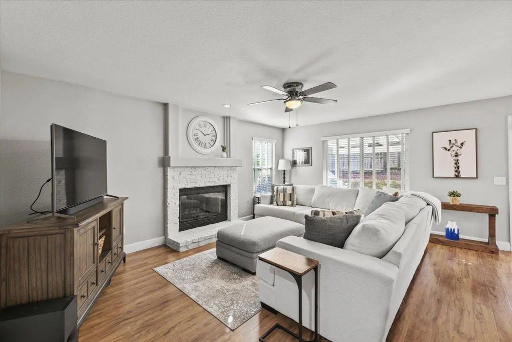 5303 Elgin Hills Way, Antelope
