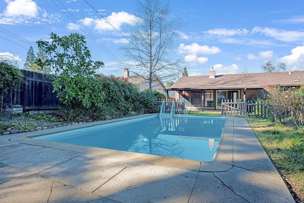 7636 Kensington Drive, Citrus Heights