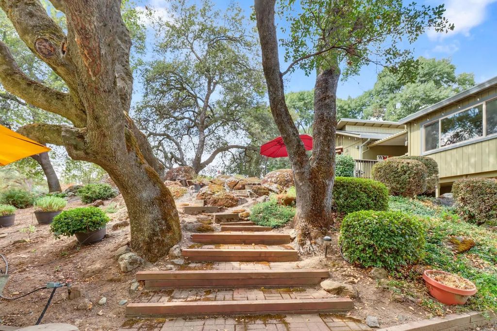 8885 Angeli Lane, Loomis