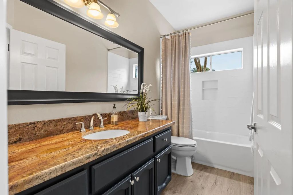 808 Reilly Court, Roseville