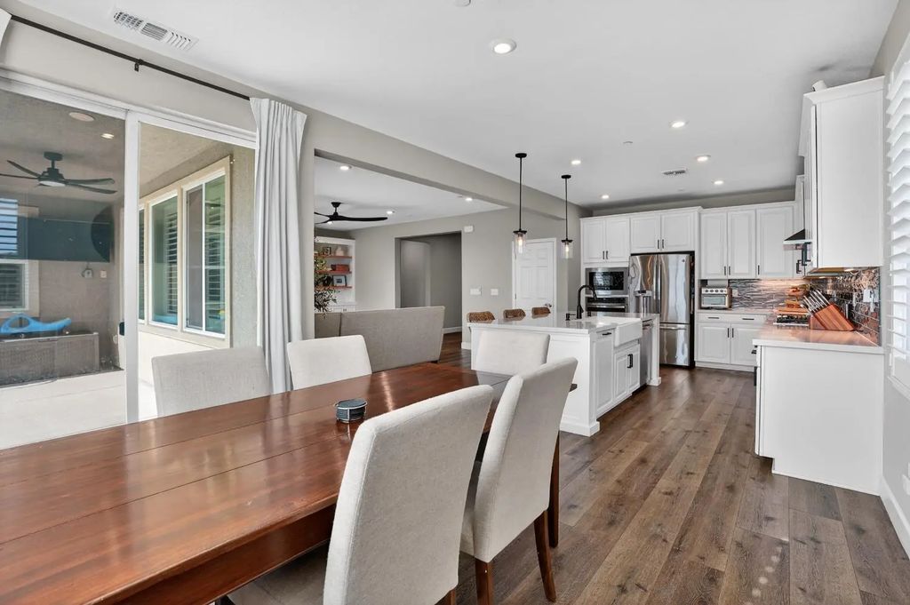 4257 Hydra Circle, Roseville