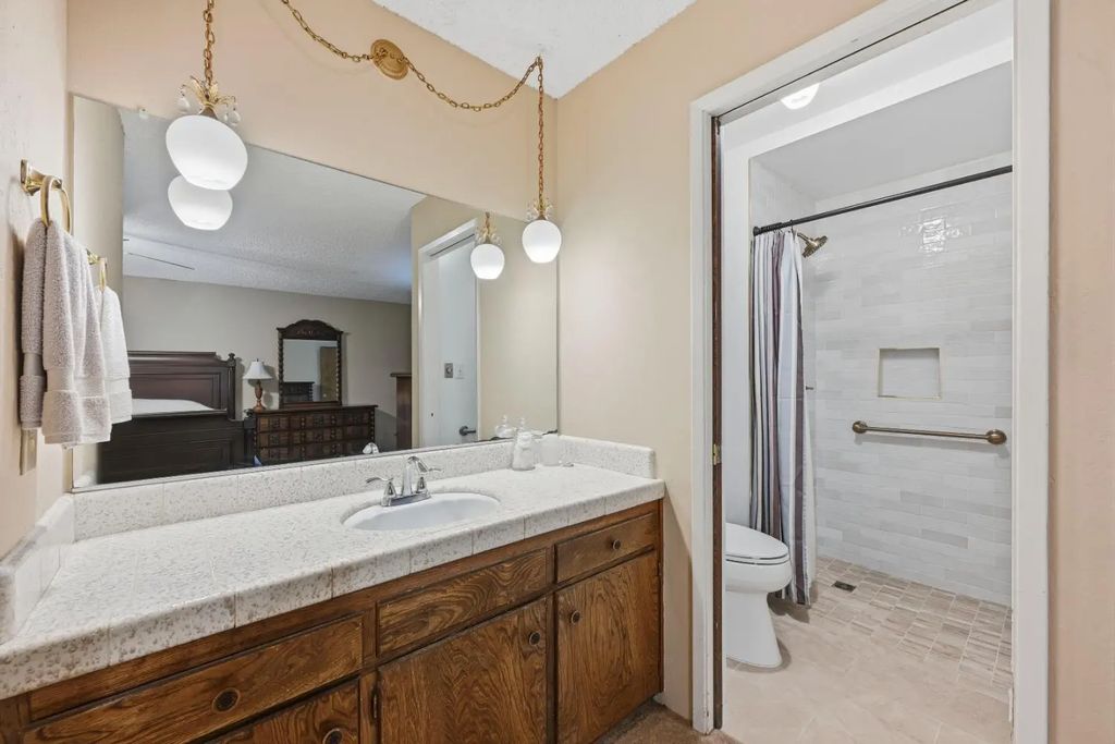 6605 Penney Way, Carmichael
