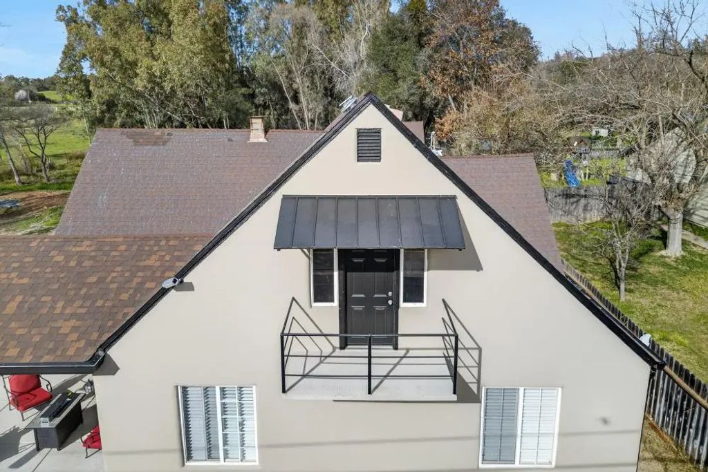 4339 Fruitvale Road, Lincoln