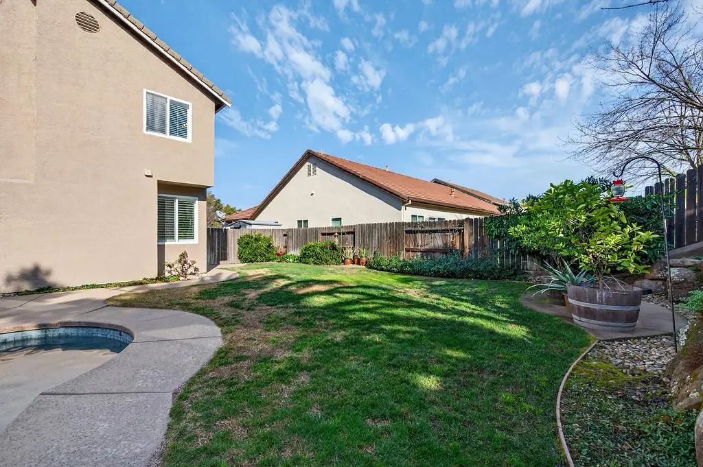 1617 Blackbird Street, Roseville