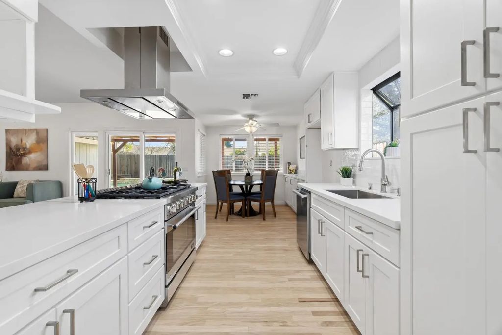 1333 Stonebridge Way, Roseville