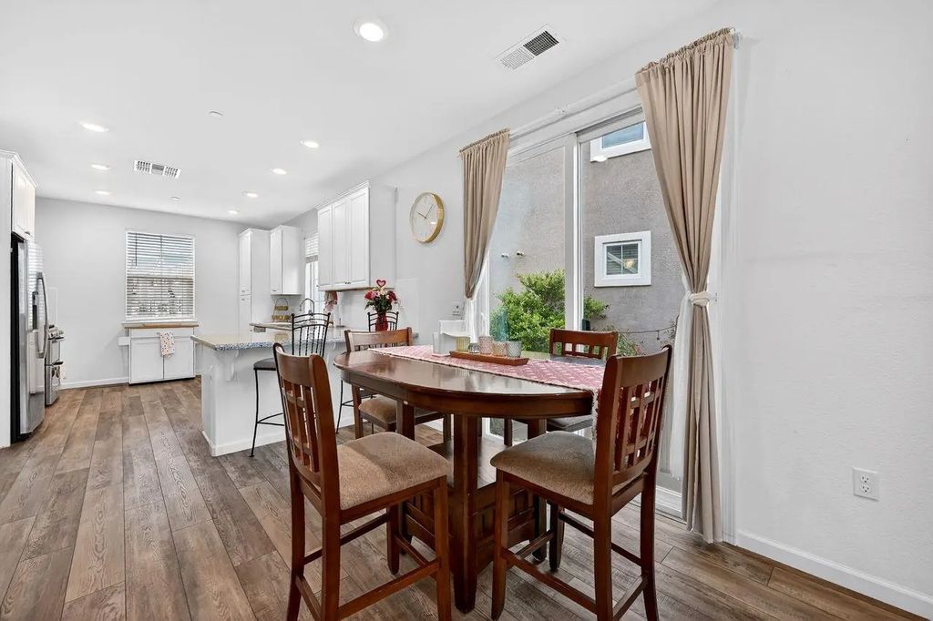 2860 Mccloud Way, Roseville