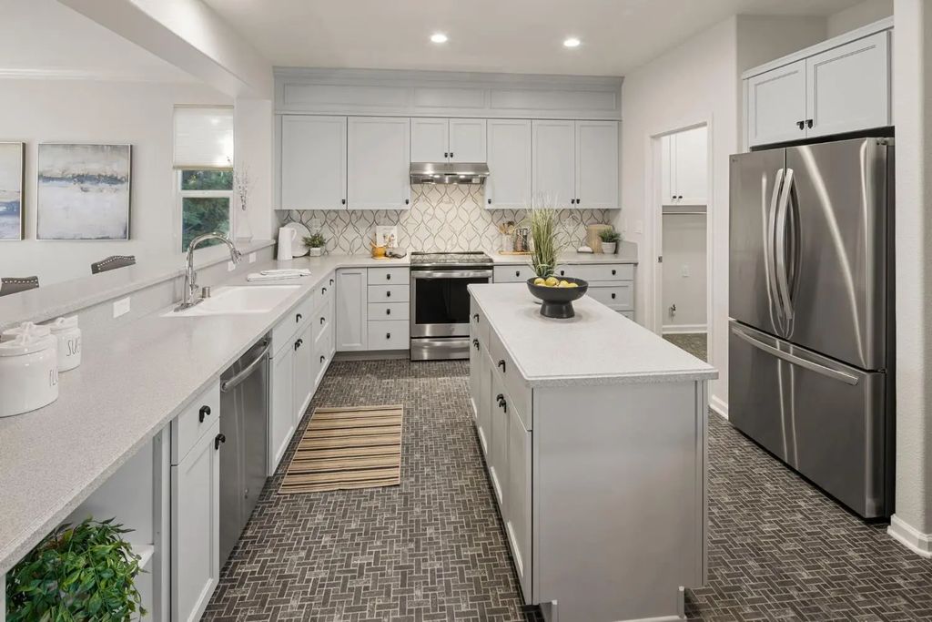 501 Oriole Court, Lincoln