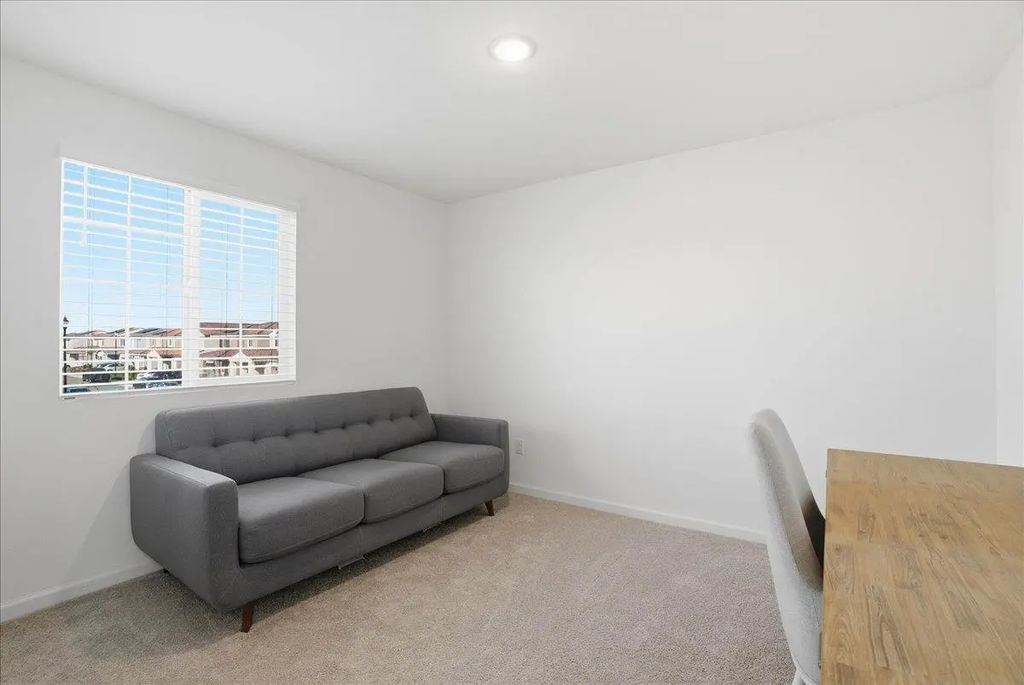 5032 Cloud Burst Way, Roseville