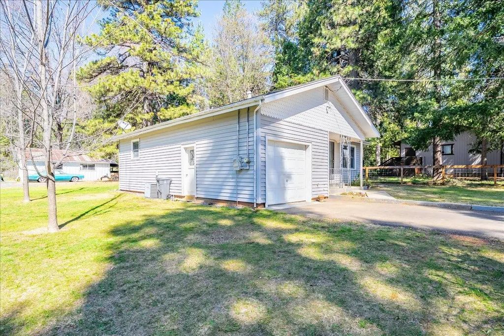 24735 Harrison Street, Foresthill