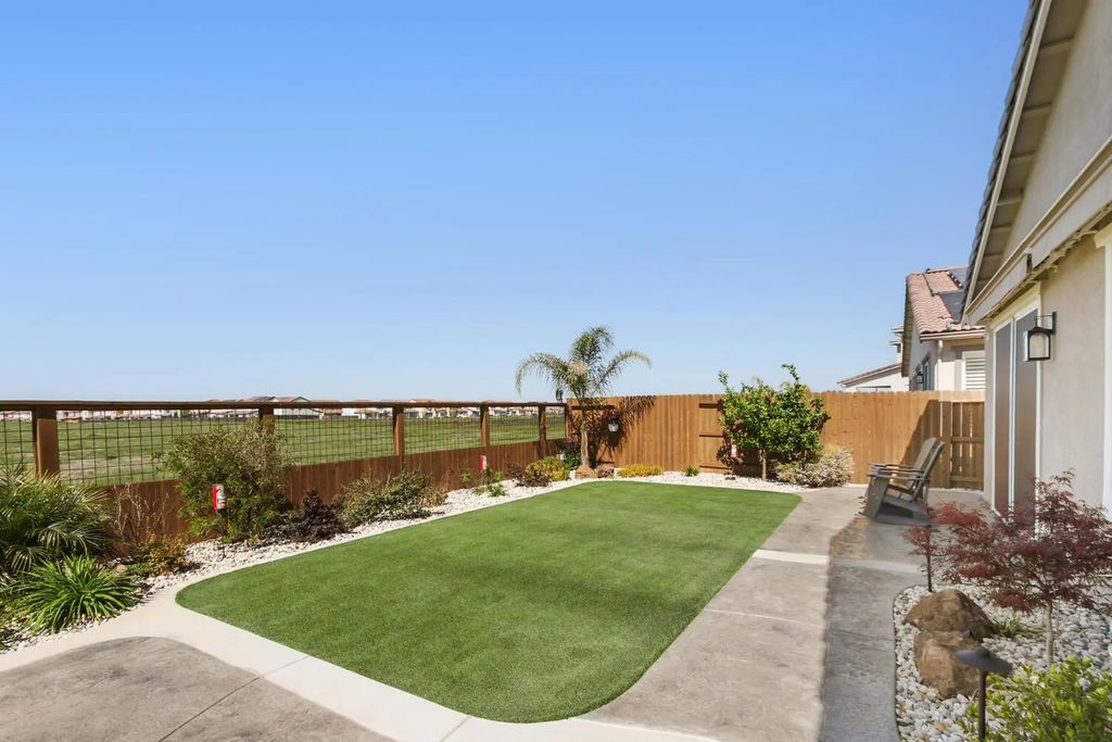 5097 Super Moon Way, Roseville