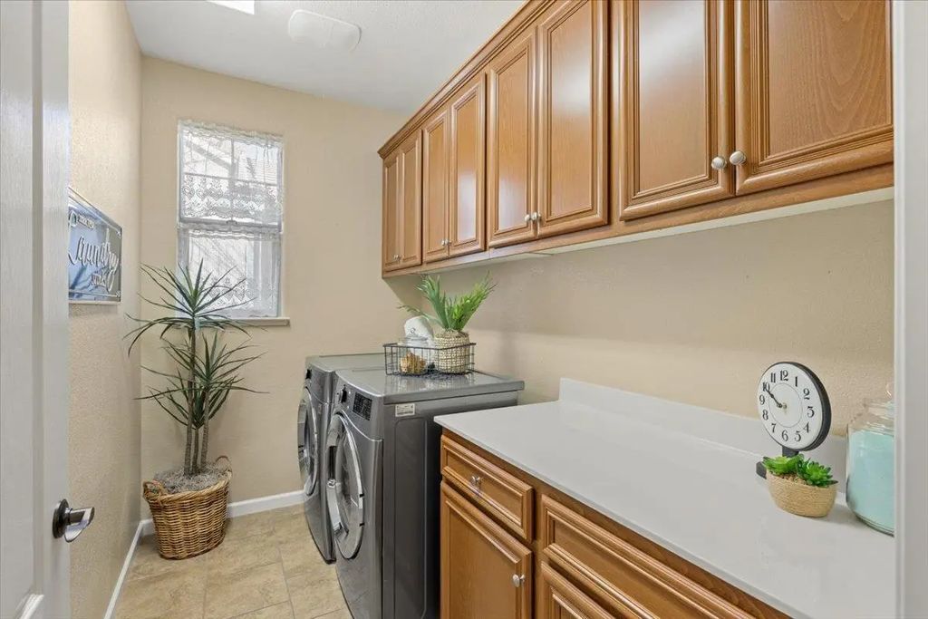 1137 Volonne Drive, Roseville