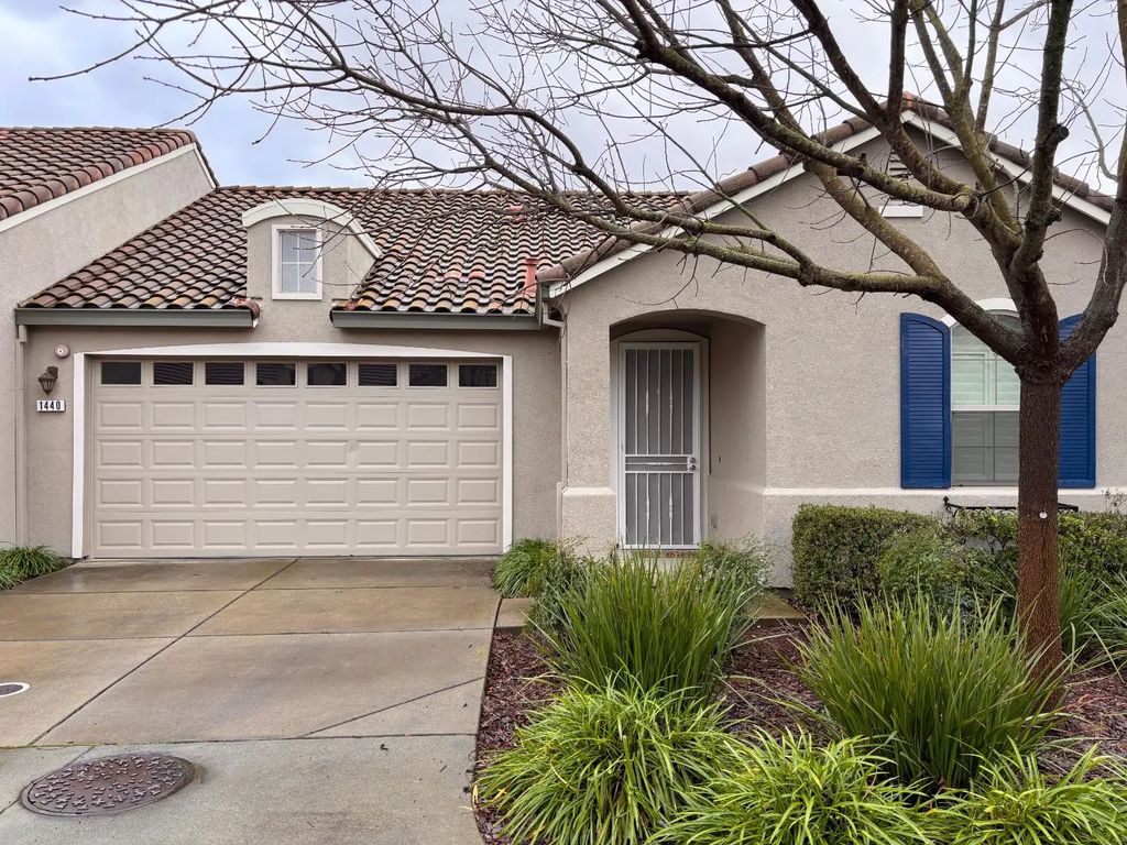 1440 Marseille Lane, Roseville