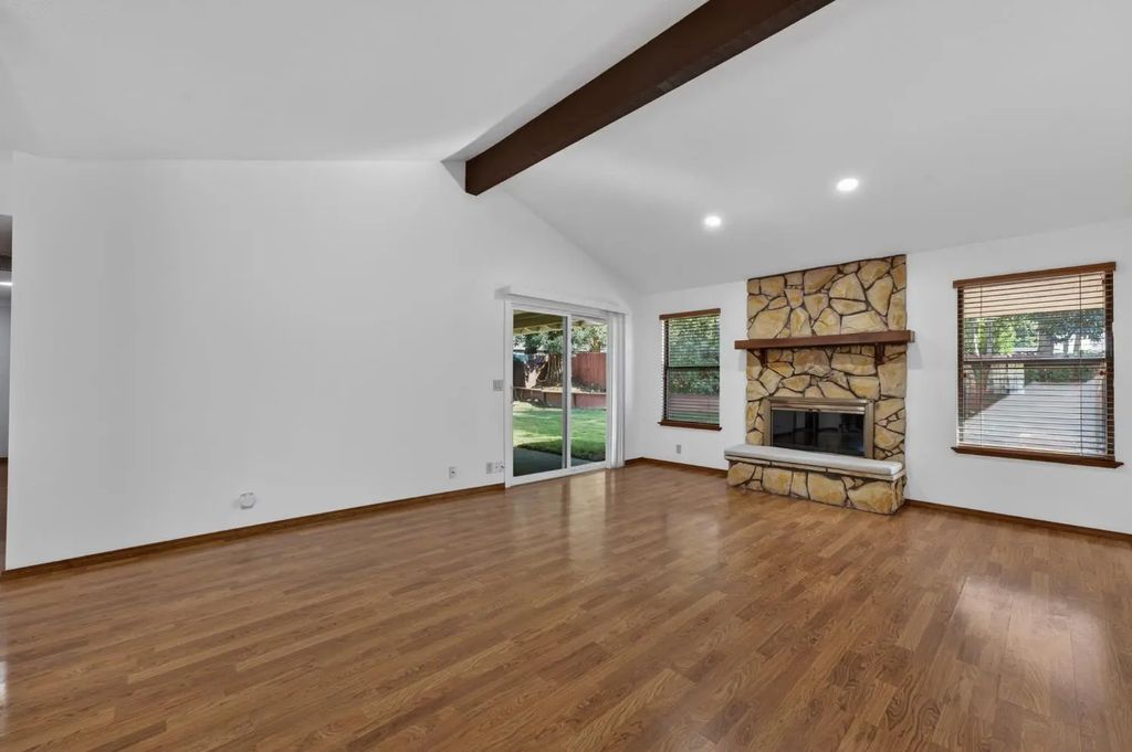 5128 Linda Lou Drive, Carmichael