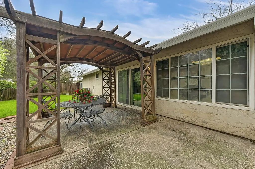 6624 Creekmont Way, Citrus Heights