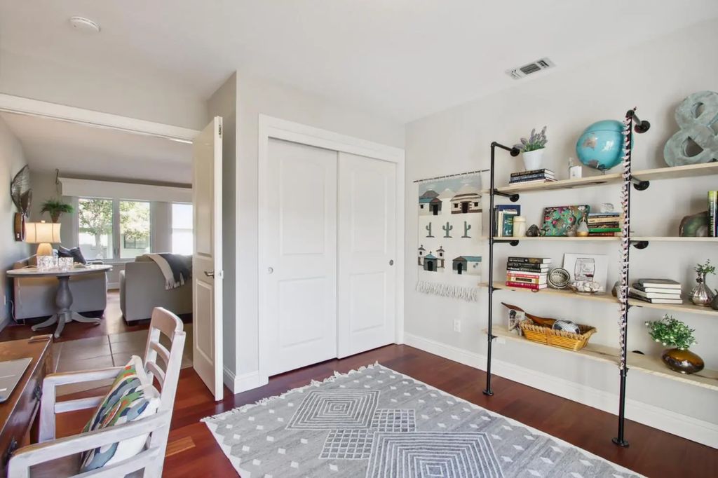 285 Spyglass Court, Roseville