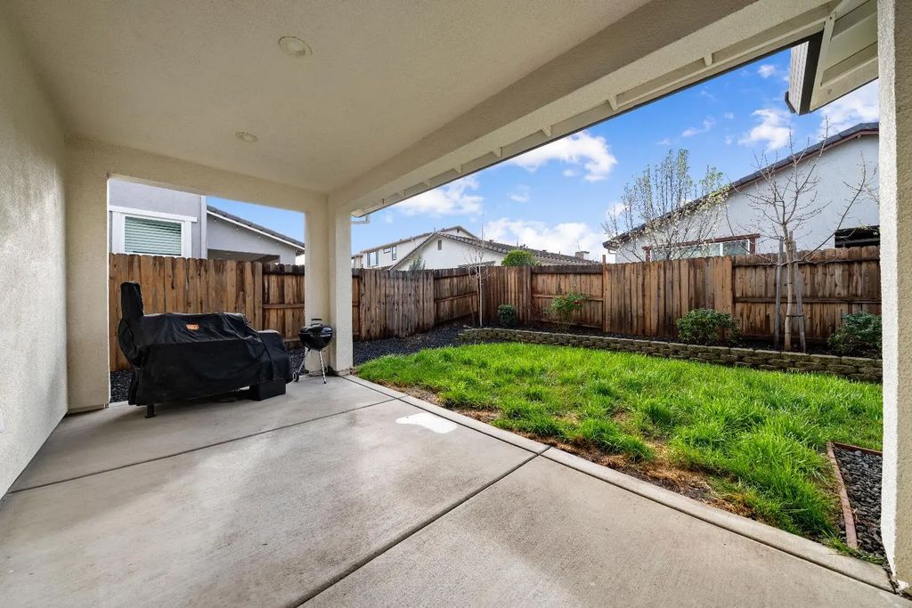 603 Bartonville Road, Lincoln