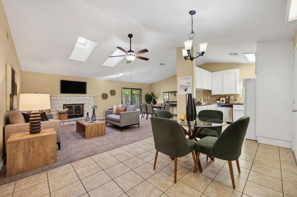 5948 Sirl Way, Orangevale
