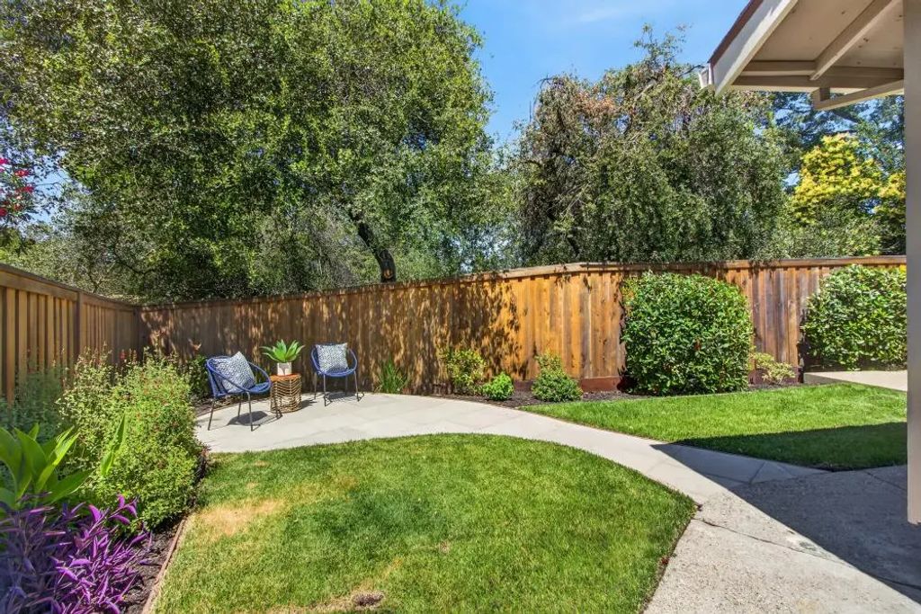 1115 Meadow Gate Drive, Roseville