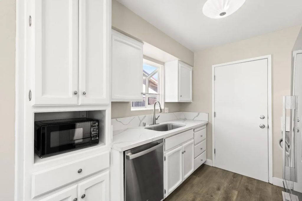 9847 Beachwood Drive, Orangevale