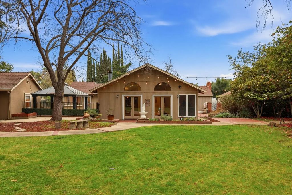 4416 Kenneth Avenue, Fair Oaks