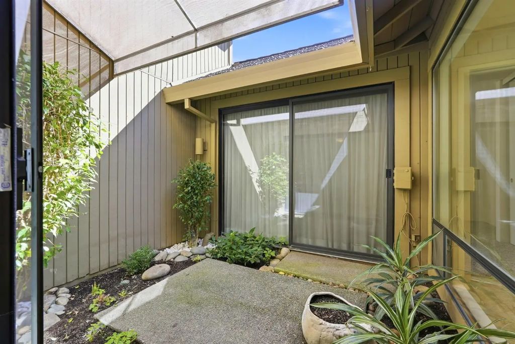 11316 Gold Country Boulevard, Gold River