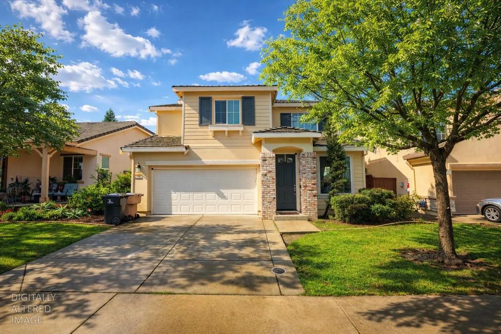 1995 Letterkenny Lane, Lincoln