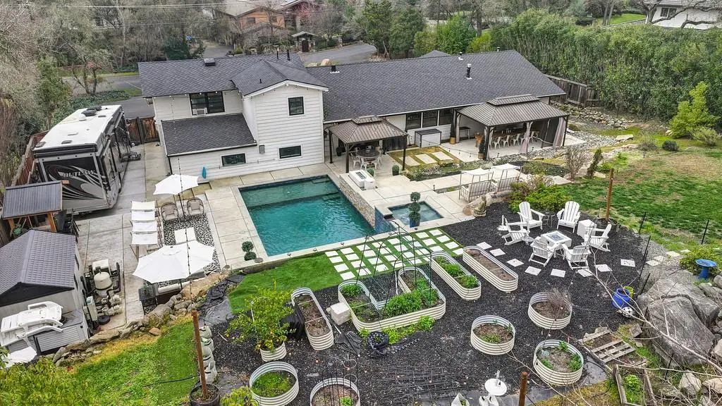 8187 N Lake Circle, Granite Bay
