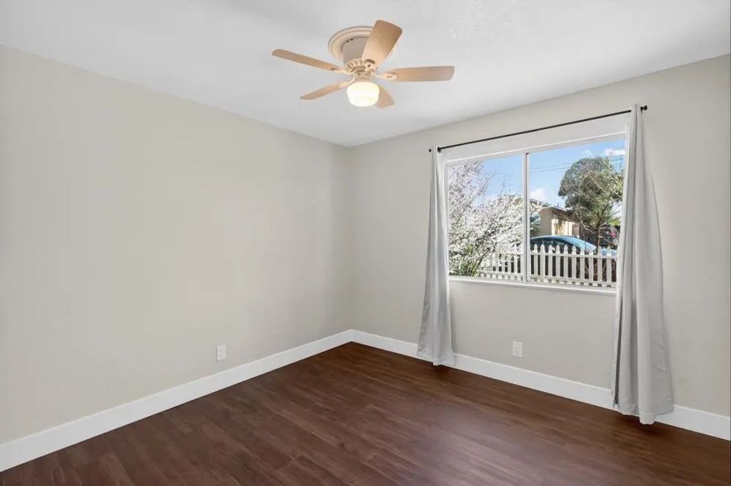 930 Circuit Drive, Roseville