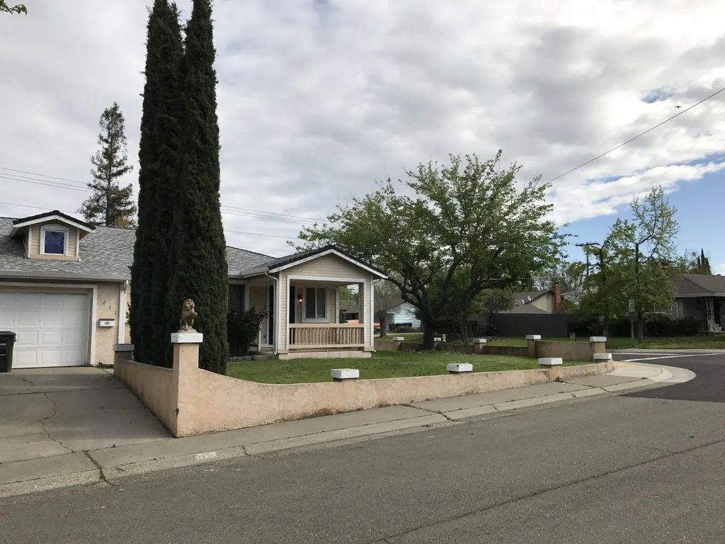 7249 Madison Avenue, Citrus Heights