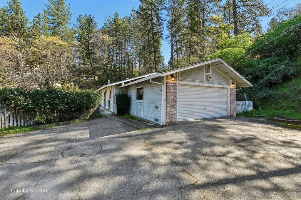 1002 Pardi Way, Placerville