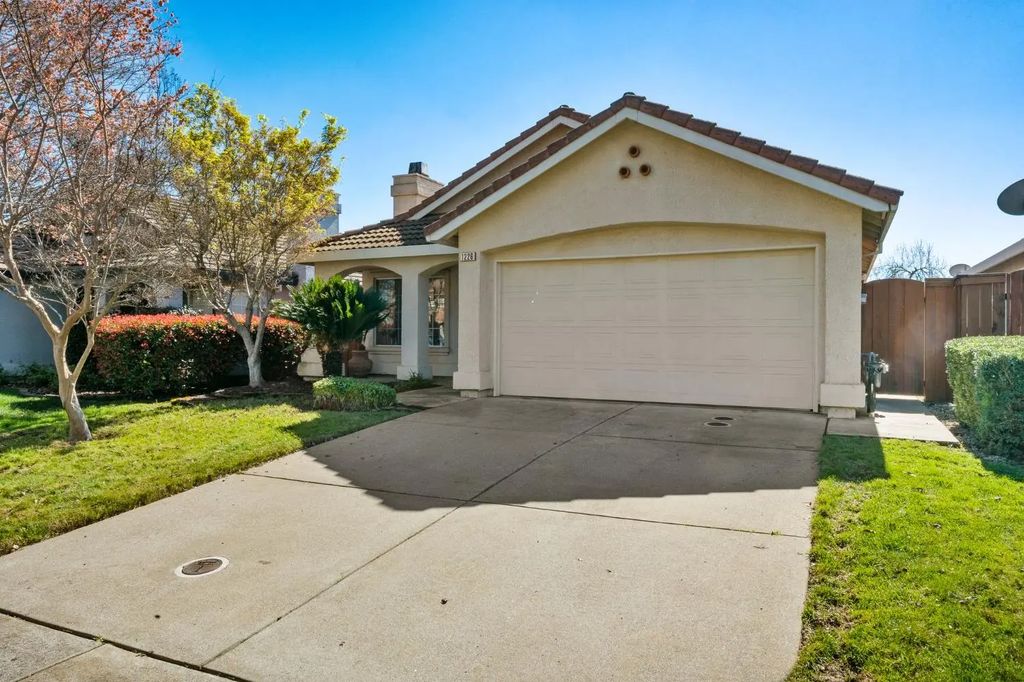 1226 Arbor Drive, Roseville