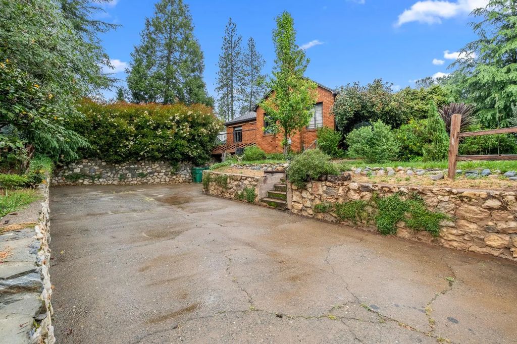 2701 Coloma Street, Placerville