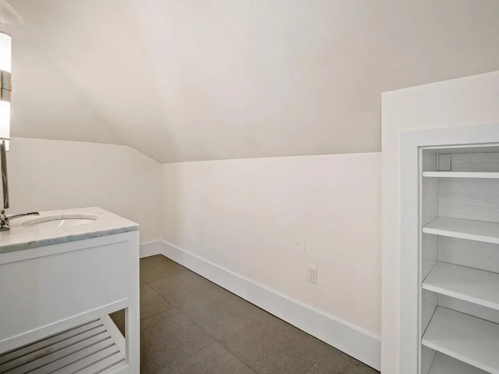 966 Lincoln Street, Placerville