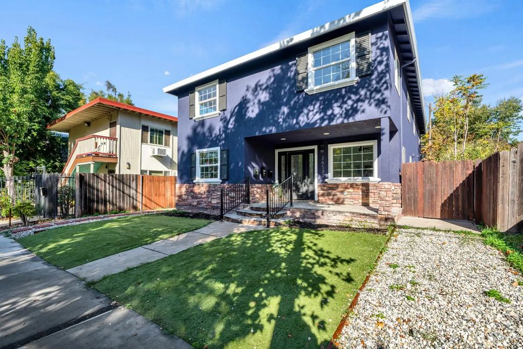 2657 2nd Avenue, Sacramento