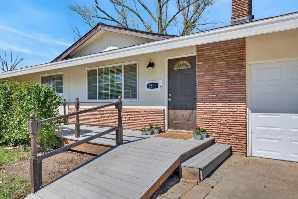 8805 Jonnie Way, Fair Oaks
