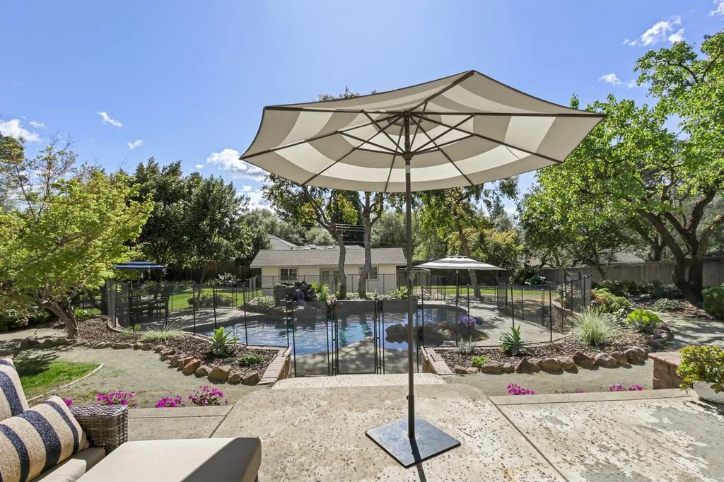 8688 Fruitwood Court, Fair Oaks