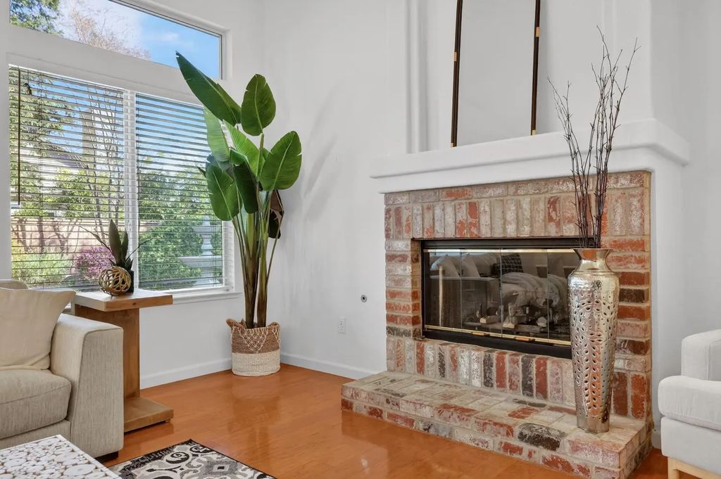 11909 Rising Sun Way, Gold River