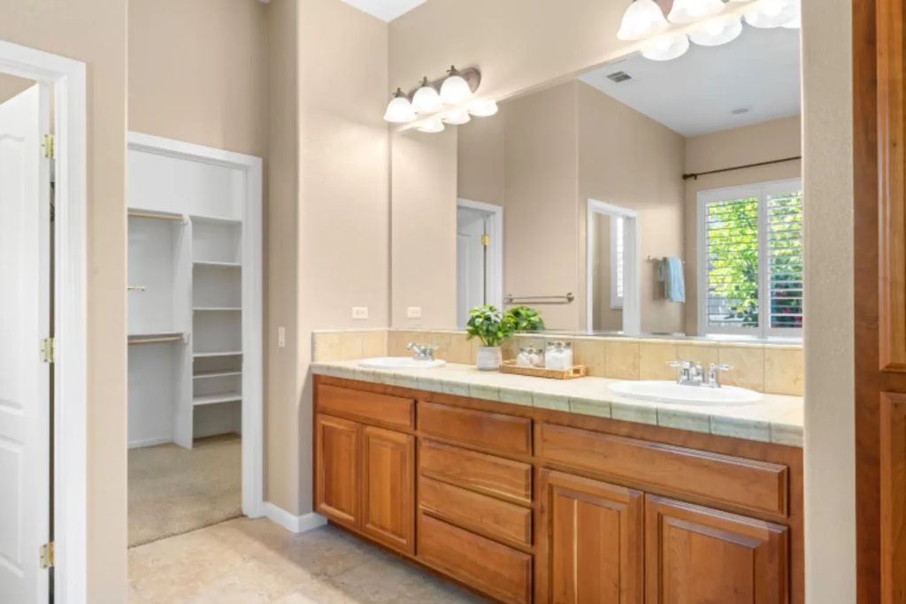 313 Nature Walk Court, El Dorado Hills