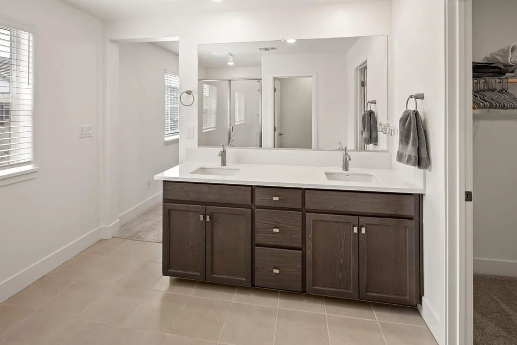 8056 Titan Lane, Roseville