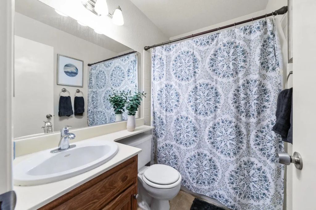 6233 Oak Valley Lane, Citrus Heights