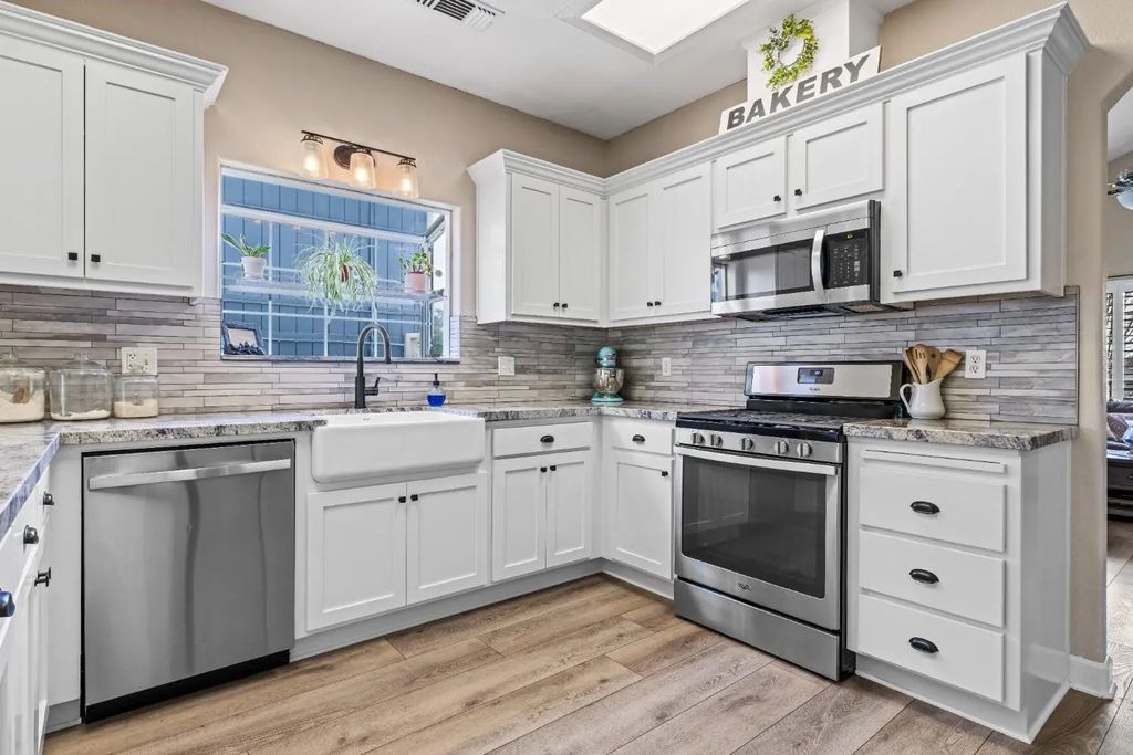 13003 Sweetbriar Court, Auburn