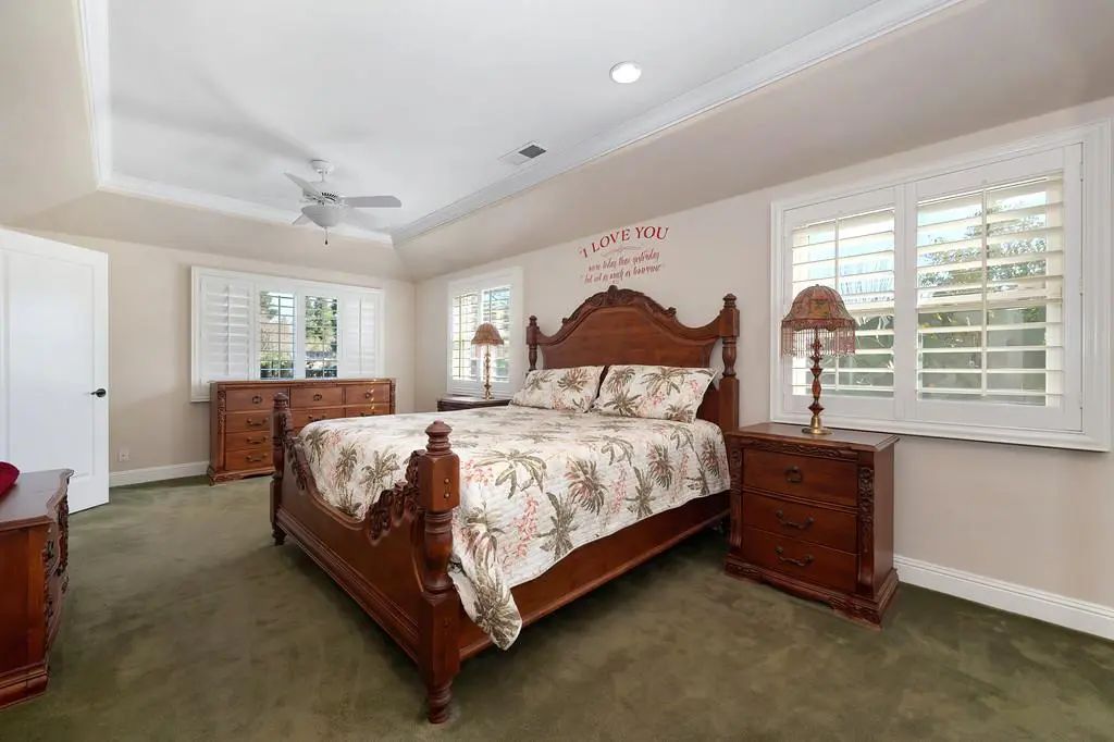 6840 Hickory Avenue, Orangevale