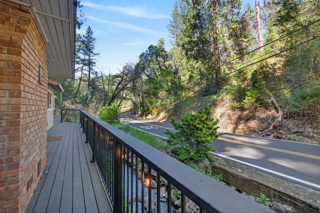 1818 Smith Flat Road, Placerville