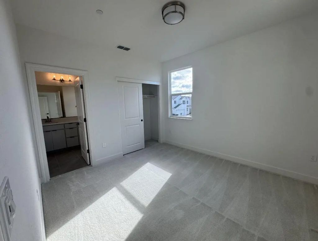 1224 Celebrate Drive, Roseville
